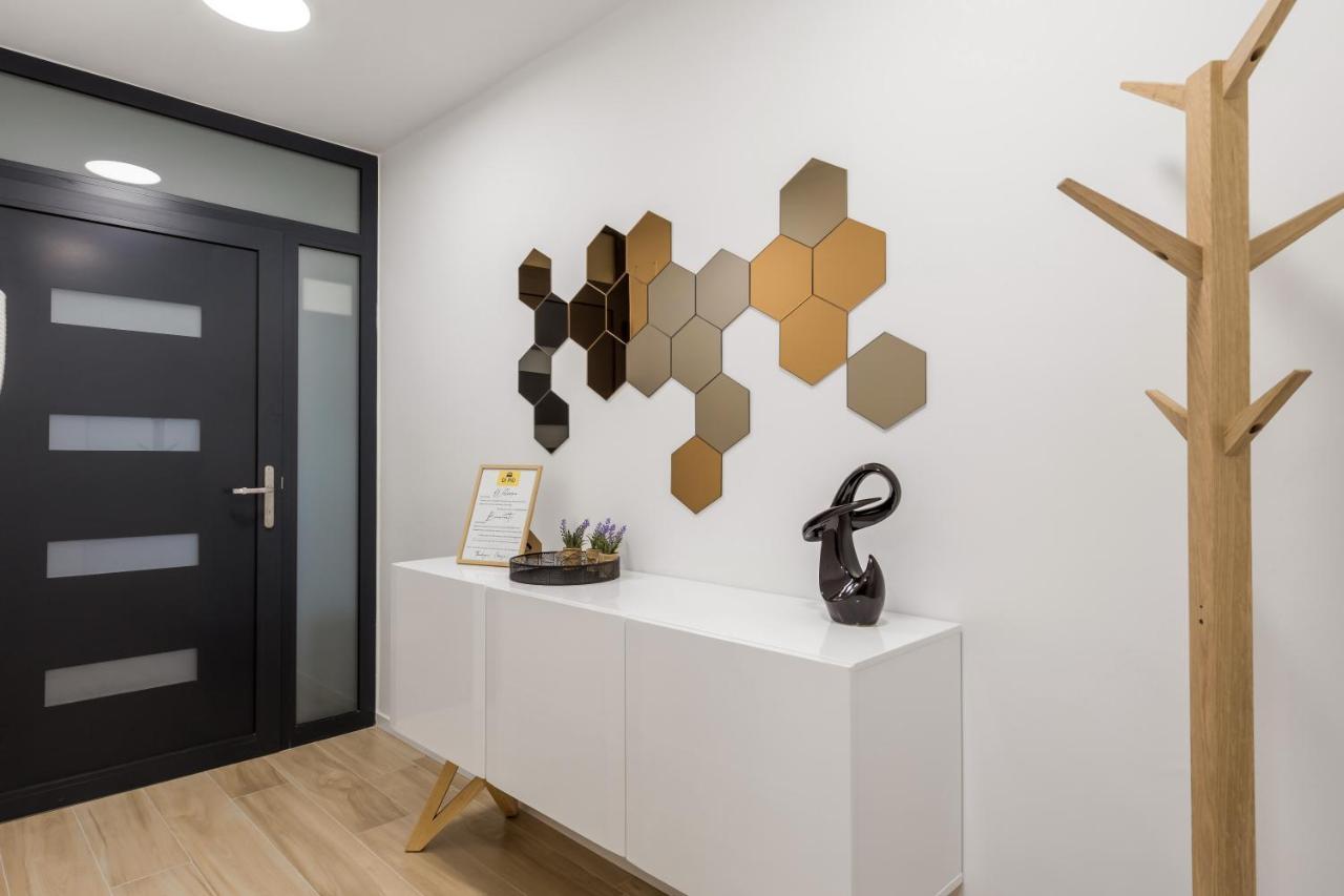Modern Apartment Di Piu With Free 20M2 Garage Parking Rijeka Dış mekan fotoğraf